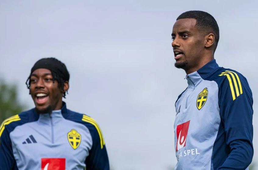 世俱杯网址-瑞典主帅：伊萨克没参加正常的季前赛，立刻让他首发风险太大